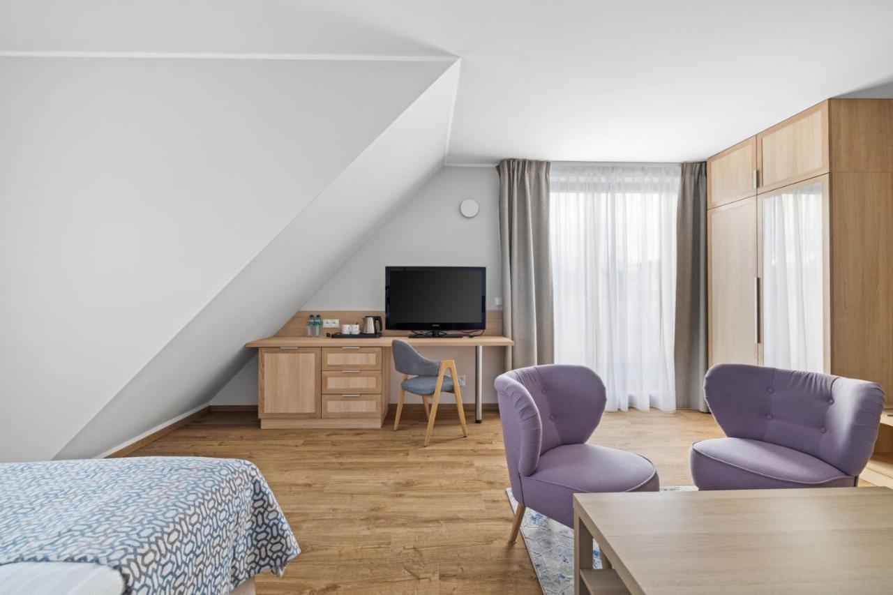Aparthotel Maloves & Prywatne *